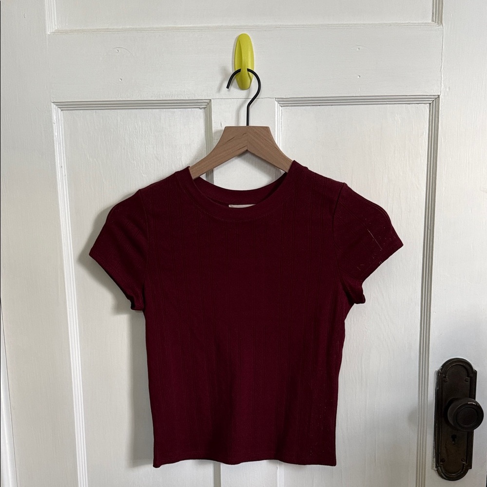 Sézane Pointelle Women's Burgundy Short Sleeve Top